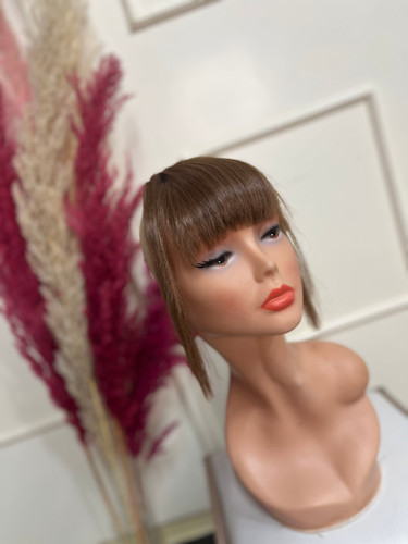 چتری قهوه ای روشن